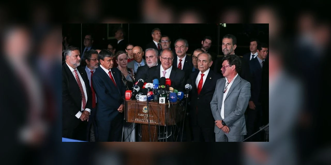 Orçamento de 2023 começa a ser discutido pela equipe do Governo eleito