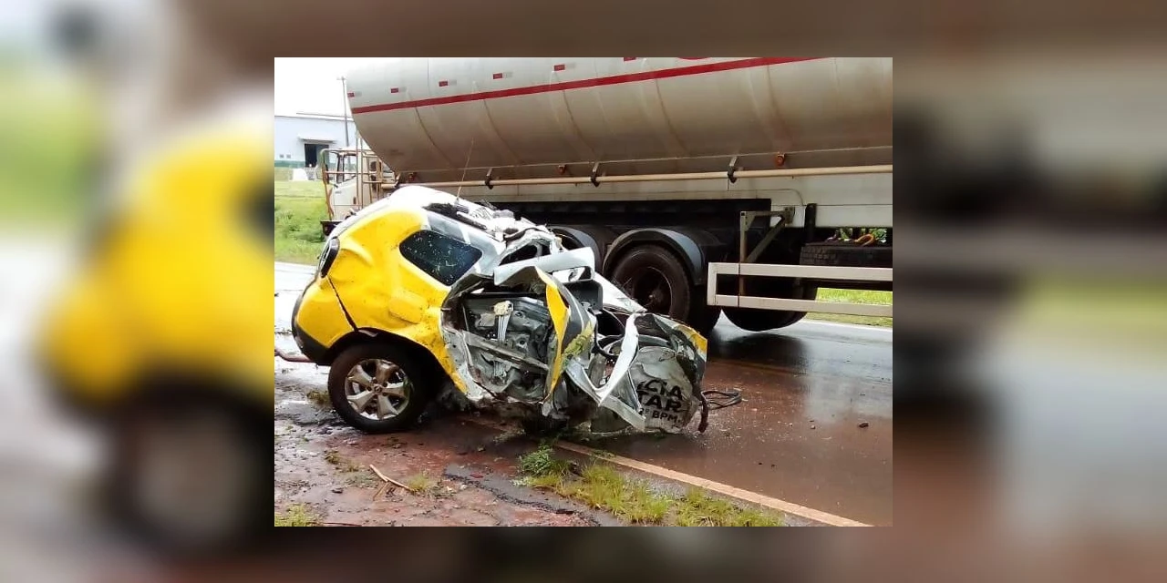 Policiais morrem em acidente na PR-492, em Paranavaí