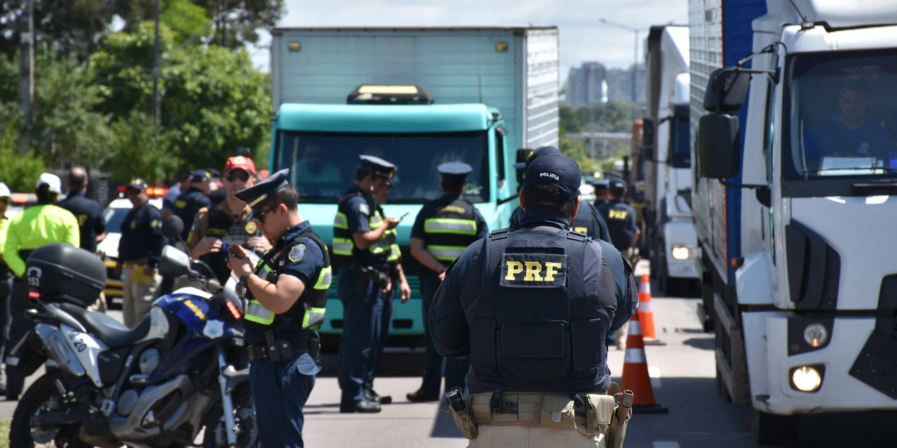 PRF lança a Operação Rodovida 22/23 no Paraná