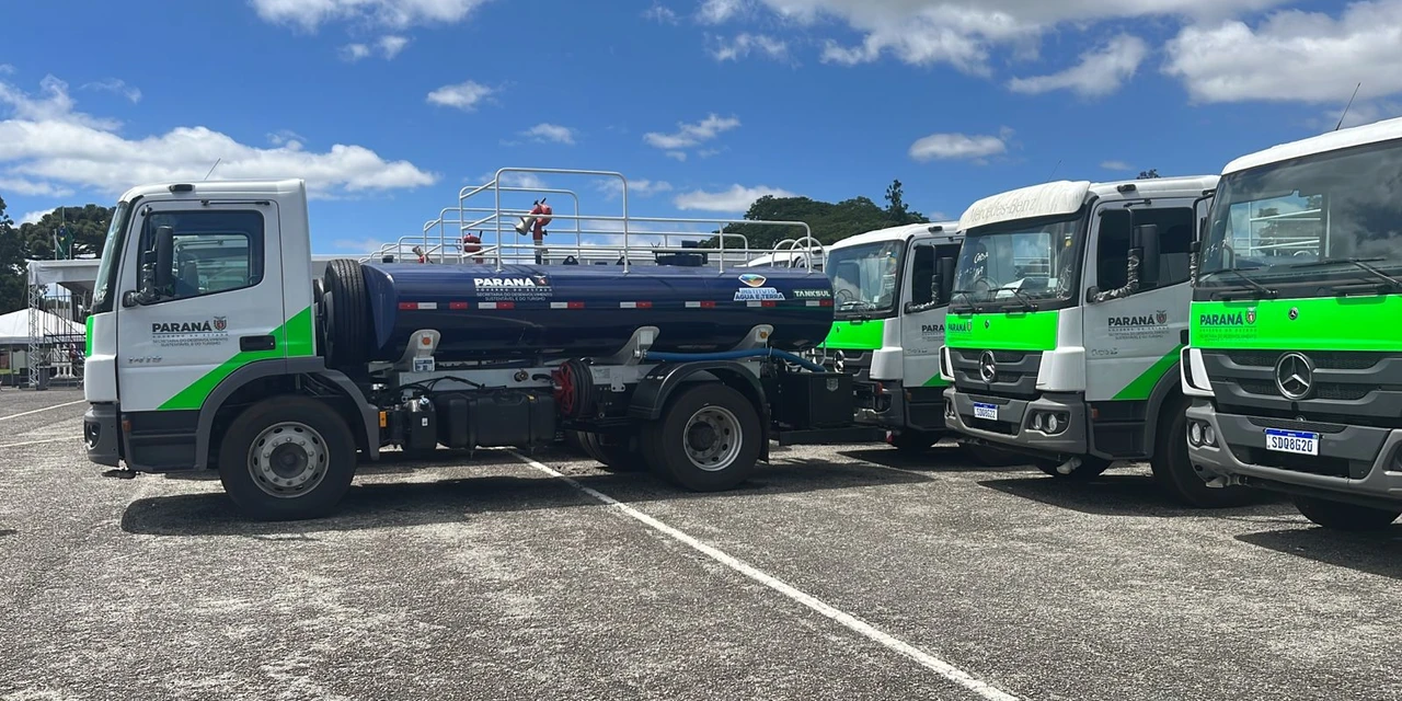 Castro recebe caminhão-pipa para combate a incêndios florestais