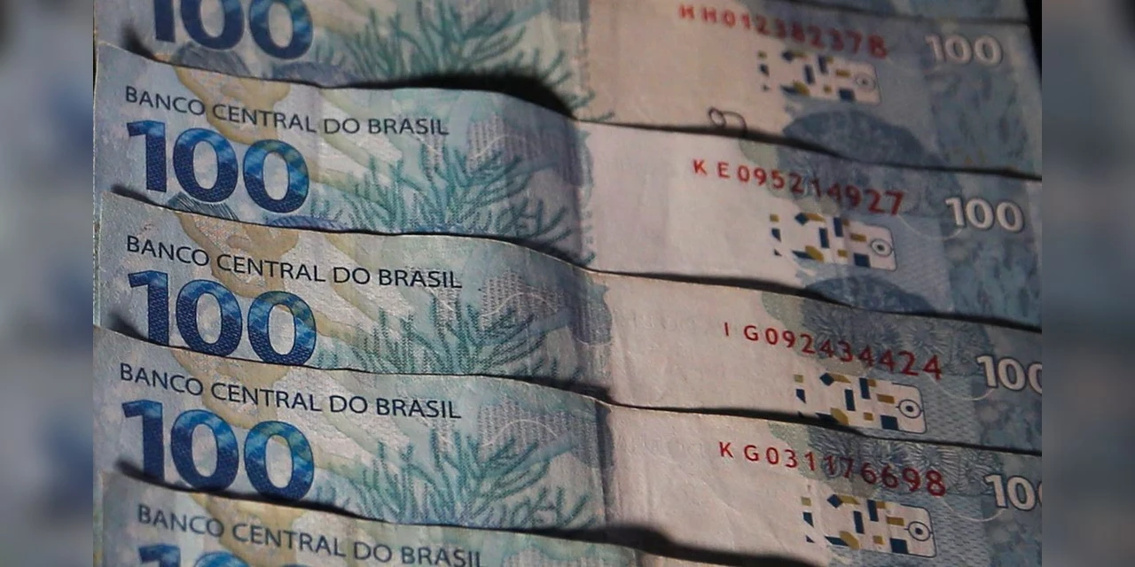 Governo Central fecha novembro com déficit primário de R$ 14,7 bi