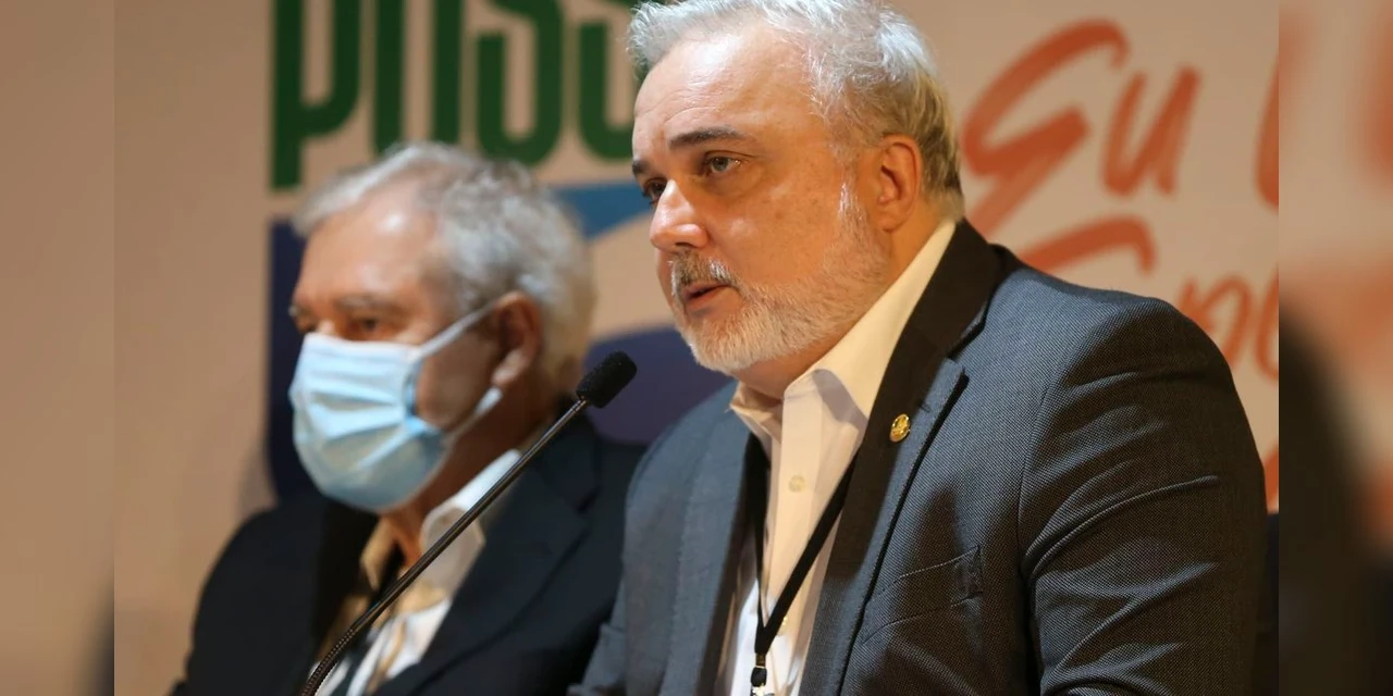 Lula anuncia Jean Paul Prates para presidência da Petrobras