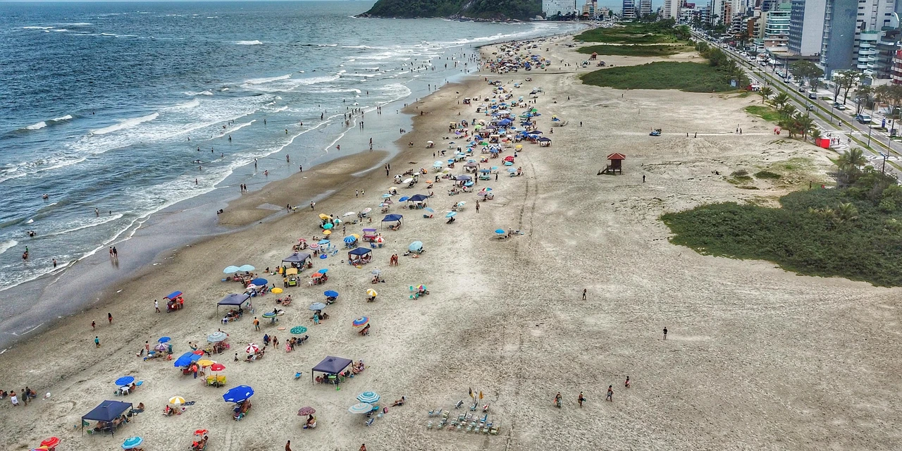 Confira quais pontos do litoral paranaense estão com águas impróprias para banho