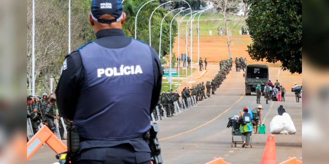 Presos no QG do Exército chegam a 1,2 mil; 204 foram detidos domingo