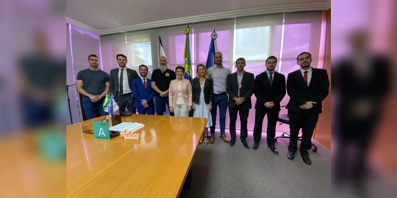 Prefeitura de PG recebe visita de delegados