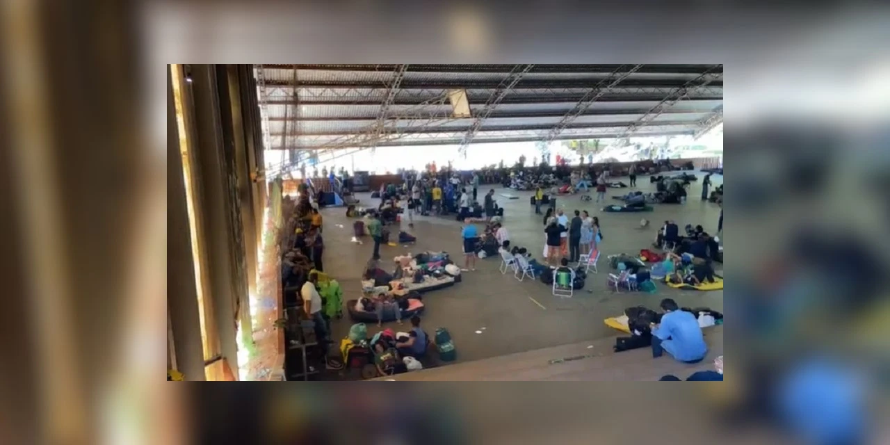 Museu do Holocausto condena comparação de bolsonaristas detidos em ginásios com campos de concentração