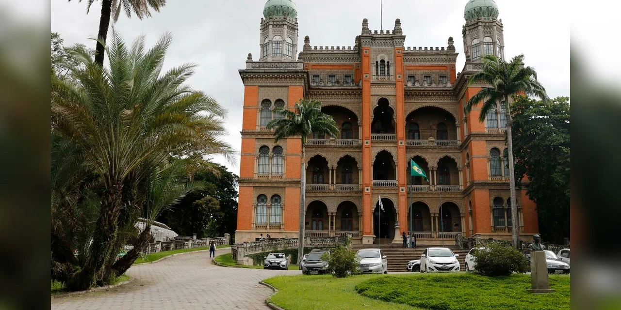 Fiocruz estuda antiviral para combater a Covid-19