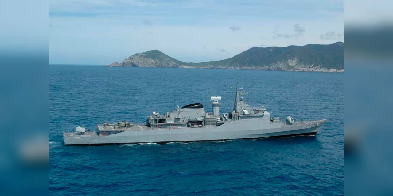 Paranaguá recebe embarcações da Marinha neste sábado (21); público poderá conhecer os navios