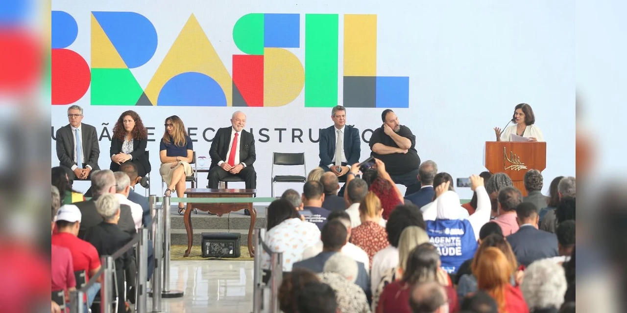 Lei transforma agentes comunitários em profissionais de saúde