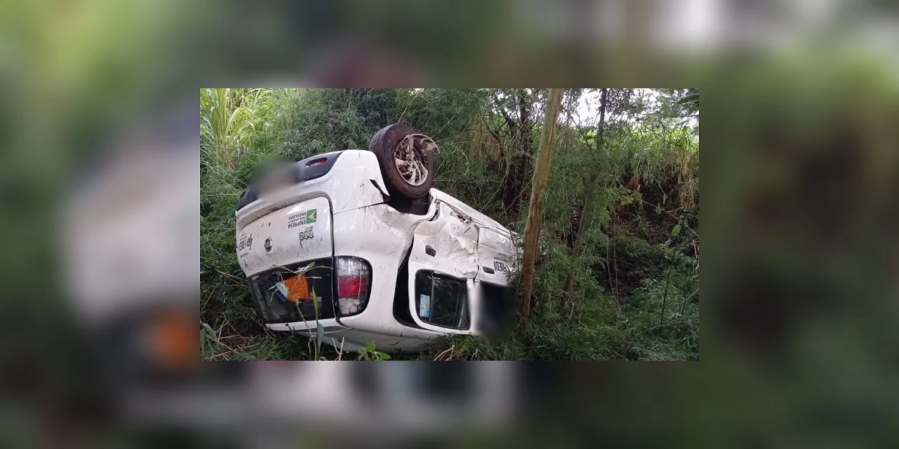 Motorista morre após carro cair de barranco na BR-277
