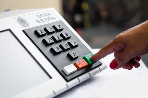 Portal reúne estatísticas sobre eleitorado e participação feminina na política