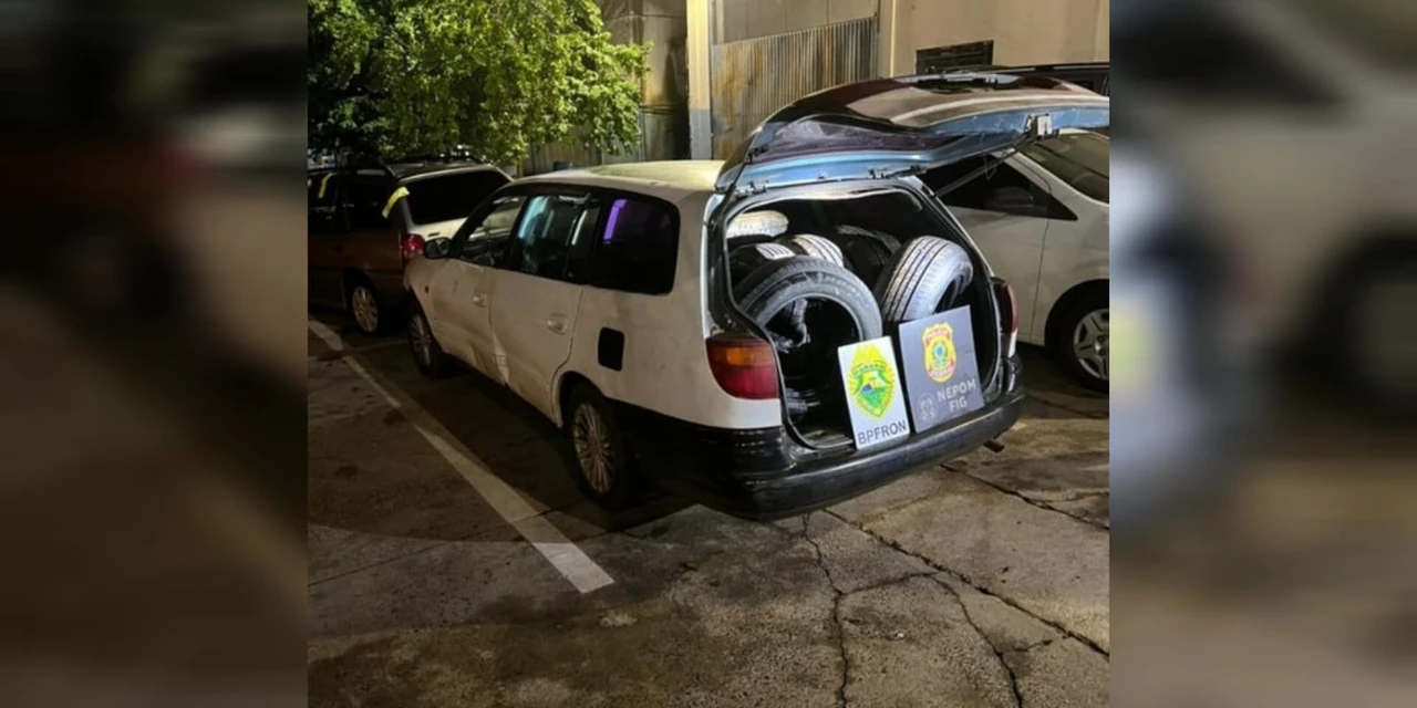 Carro lotado de pneus contrabandeados é apreendido no Paraná