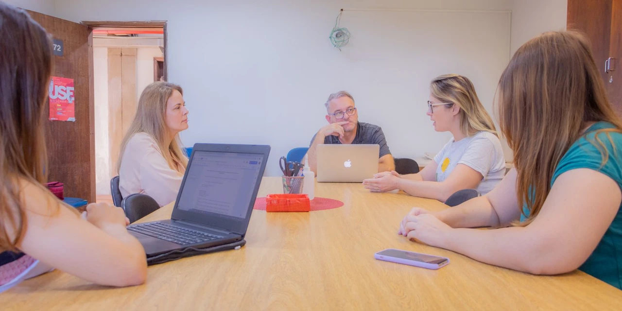 Professores da UEPG iniciam pesquisa que monitora pós-covid na região