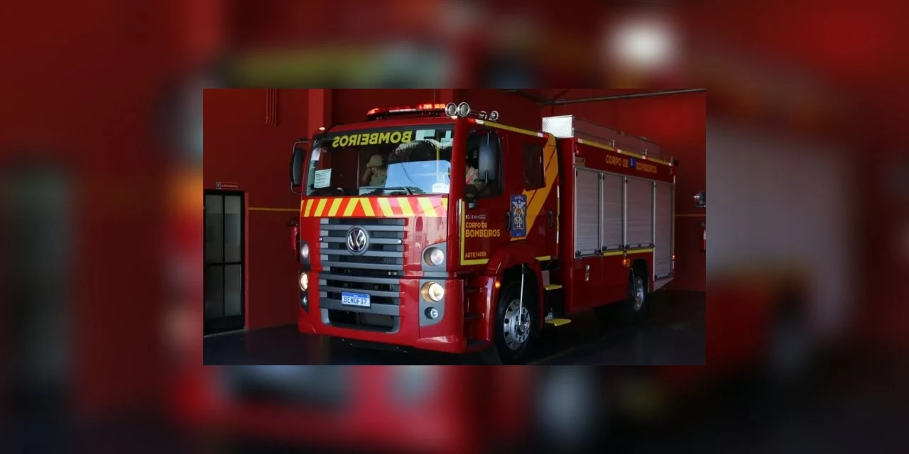No litoral do PR, família tem casa destruída após tentar cozinhar com álcool e lenha