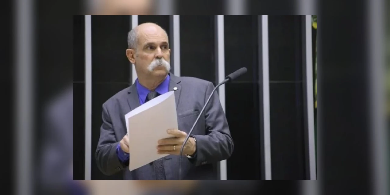Deputado paranaense desafia ministro Flávio Dino: “Vem buscar minha arma, seu merda”