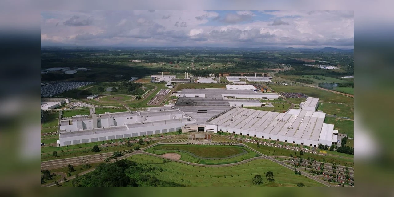 Volkswagen suspende produção e anuncia férias coletivas em fábrica do Paraná