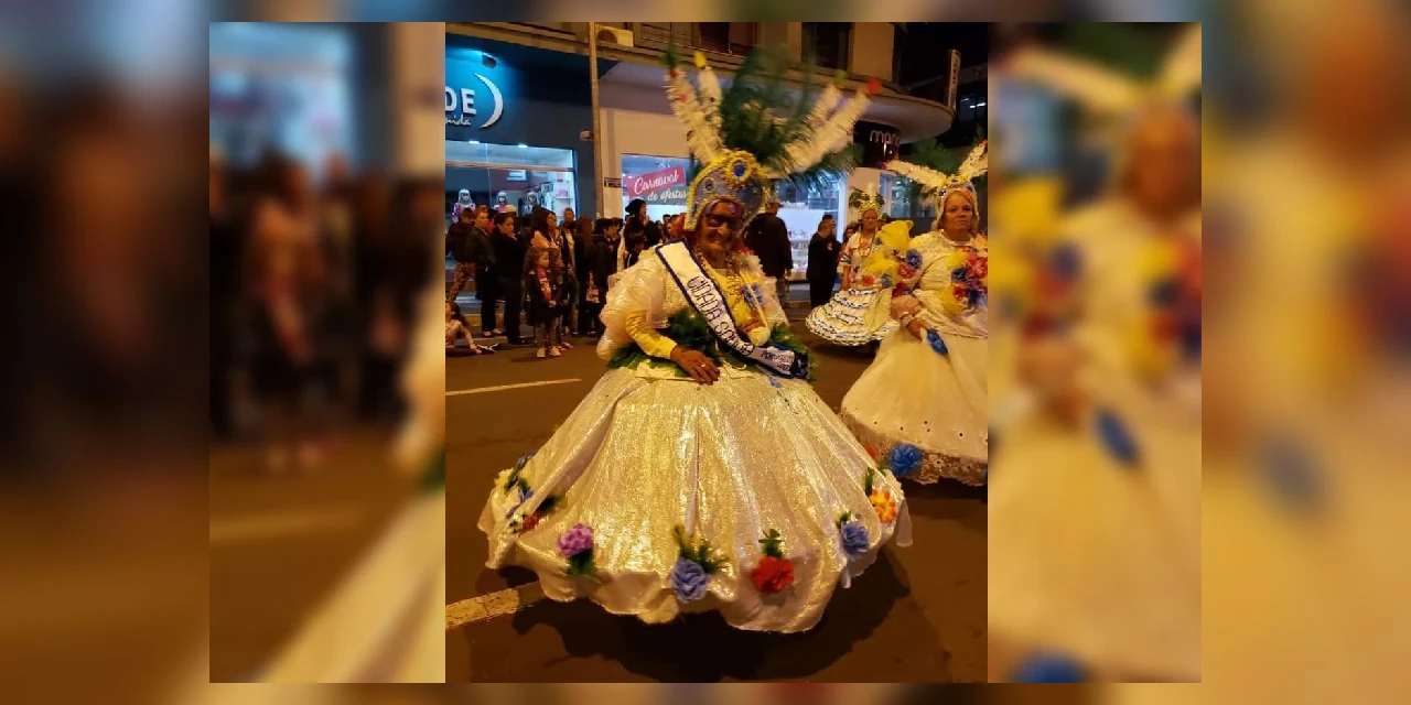Quatro escolas de samba desfilam na Benjamin Constant, neste sábado (18)
