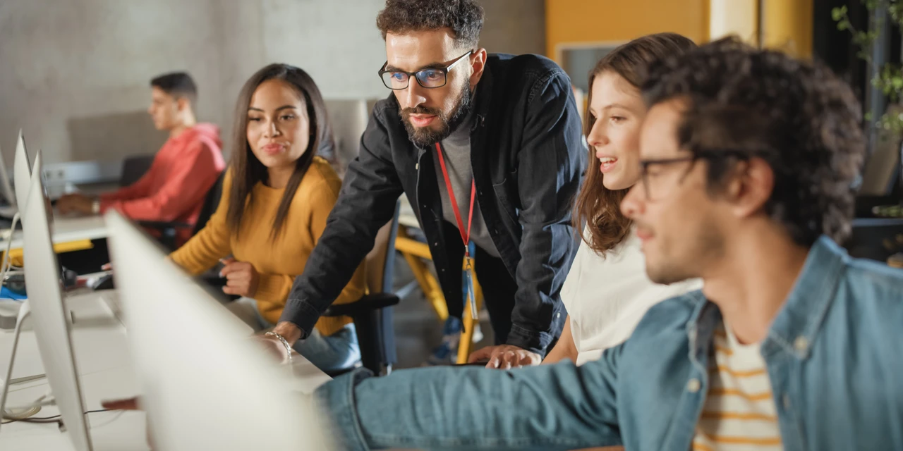 Centro Europeu oferece programa "Experience" com aulas experimentais em diversos cursos