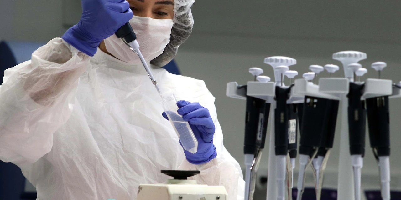 Governo do PR lança edital de concurso para contratação de 16 servidores para a Polícia Científica