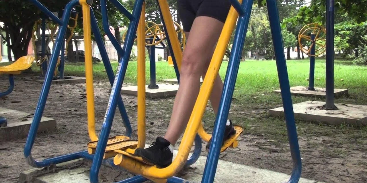 Justiça condena prefeitura a indenizar jovem que se acidentou em aparelho de ginástica quebrado