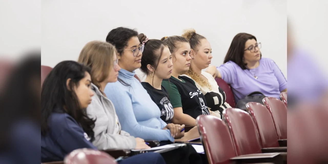 UEPG recebe evento sobre lutas e direitos das mulheres