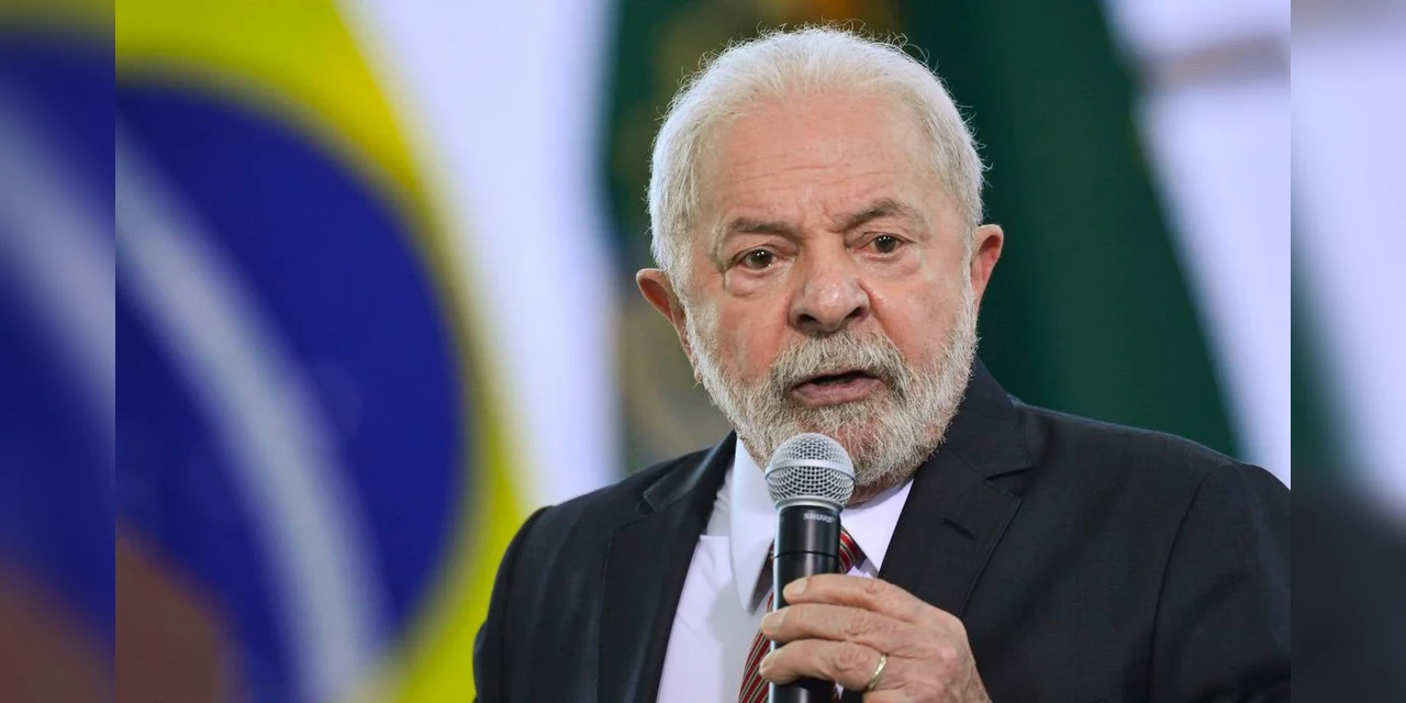 Com pneumonia leve, Lula adia embarque para China