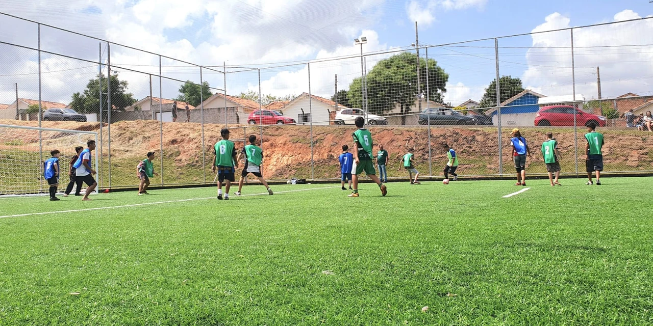 PG ganha dois novos campos de futebol society