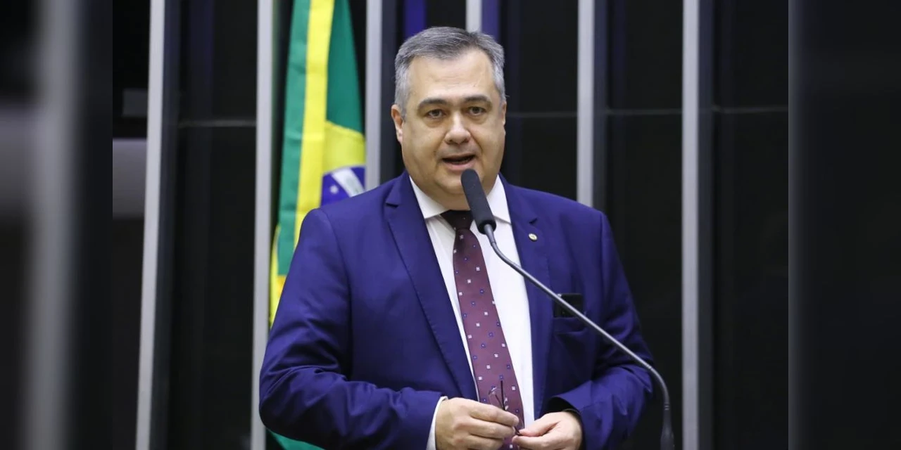 Deputado Beto Preto propõe alteração na cobrança de tarifa de bagagens despachadas em voos