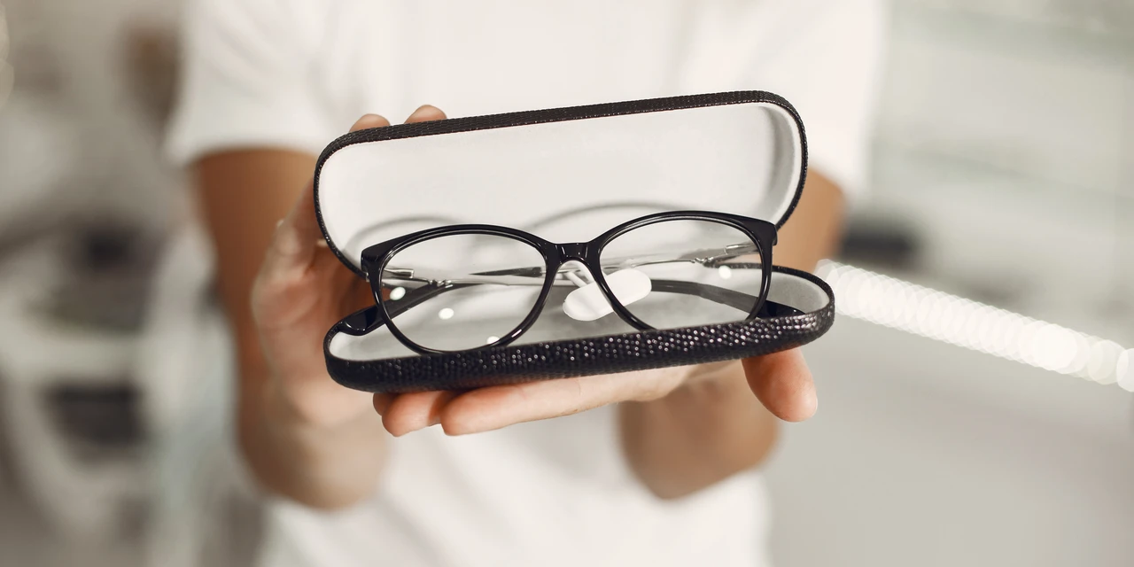 Ação oferece óculos de grau gratuitos para população de PG