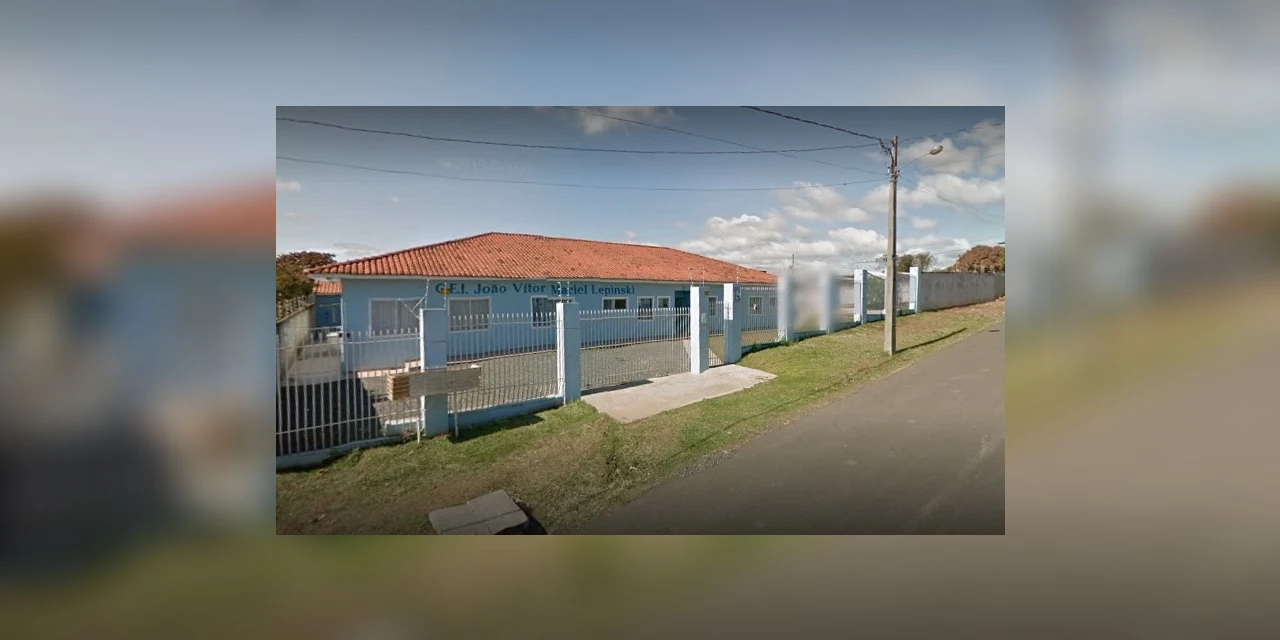 Vídeo: Homem é detido após tentar furtar fiação de CMEI em PG