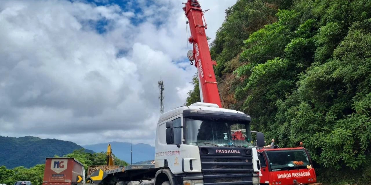 Guindaste será retirado do km 41 da BR-277 definitivamente neste sábado (15)