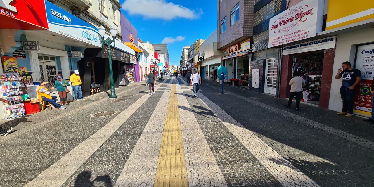 Comércio de rua de PG fecha nesta sexta (21), feriado de Tiradentes