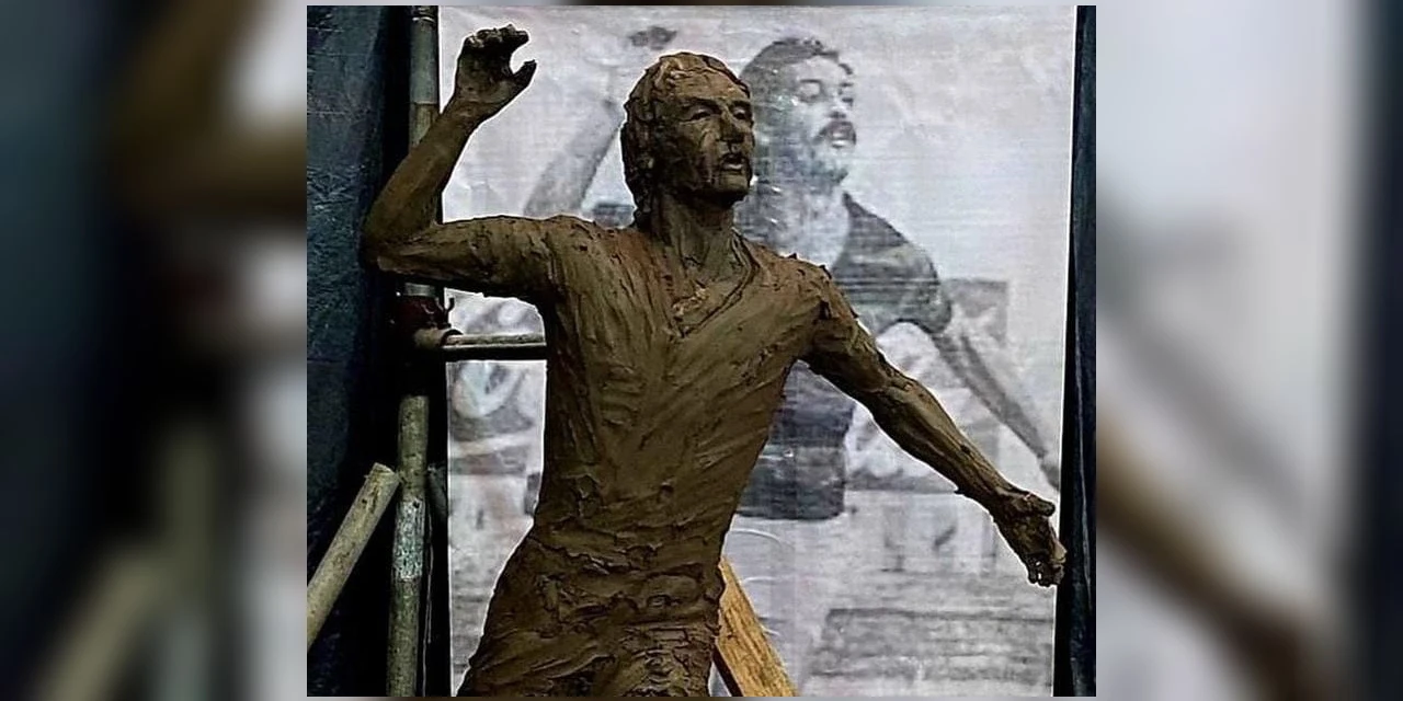 Rafael Greca divulga escultura de Sucupira em suas redes