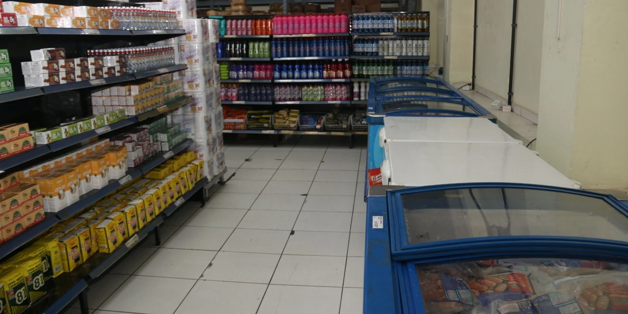 Unidades do Mercado da Família estarão fechadas na terça-feira (02)