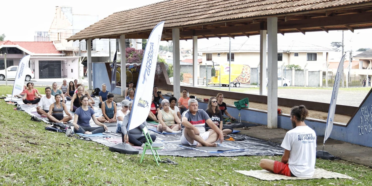 PG tem aulas gratuitas de Yoga em locais públicos