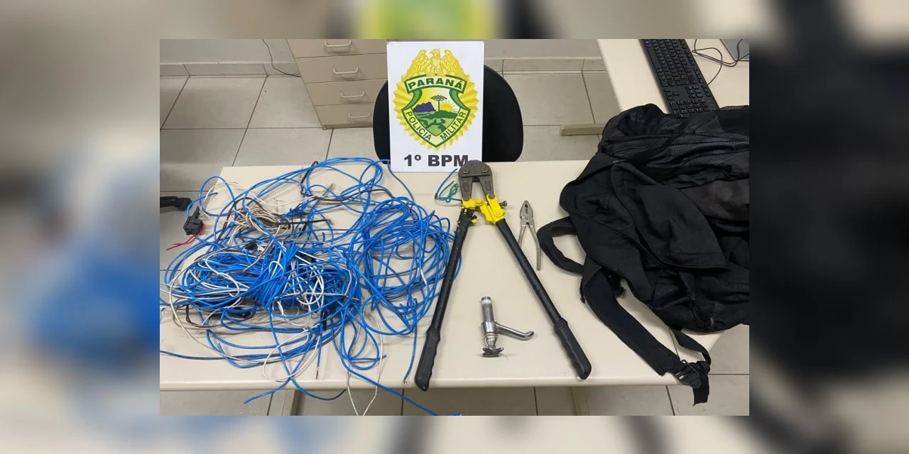 Dupla furta fiação elétrica e acaba detida