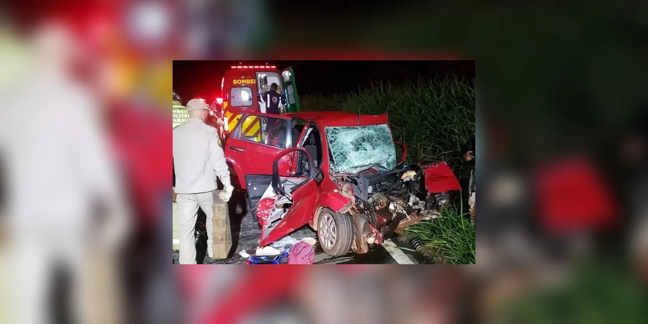 Colisão frontal na PR-445 termina com uma morte e uma pessoa ferida