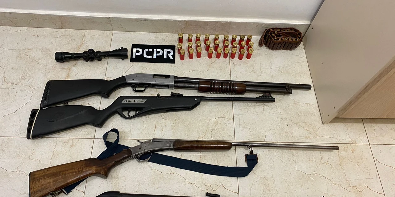 Homem é preso com quatro espingardas em cidade da região