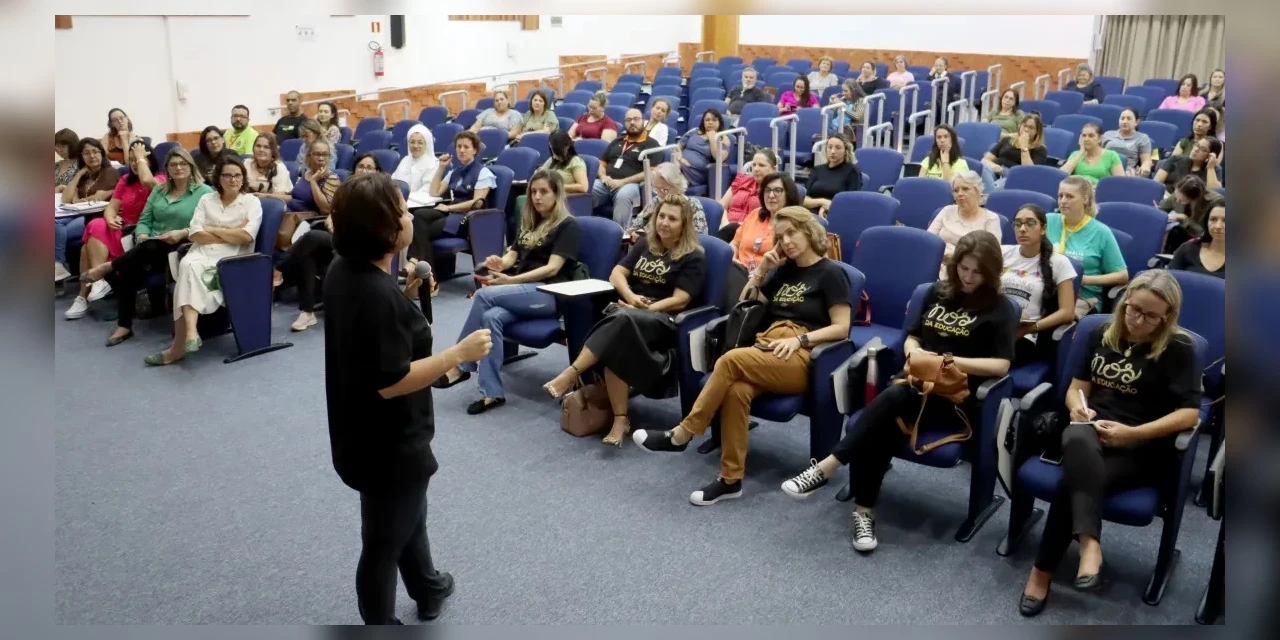 Lançamento do “Nós da Educação” reúne diretores e coordenadores de Londrina e região