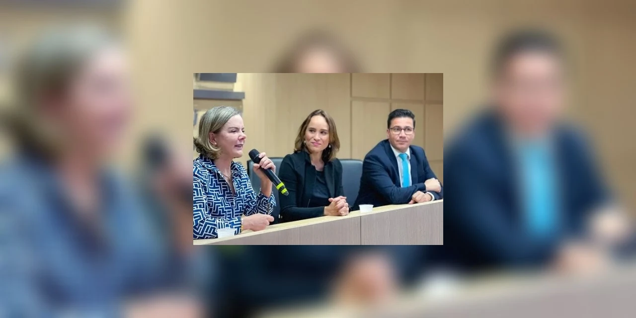 Gleisi Hoffmann e Arilson Chiorato integram audiências para viabilizar melhorias ao Paraná
