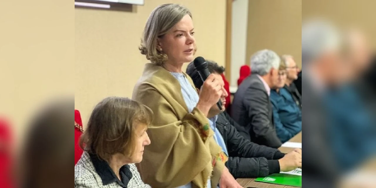 Gleisi Hoffmann participa de reunião com representantes de municípios do sudoeste do Paraná e projeta melhorias para a região com apoio da Itaipu Binacional