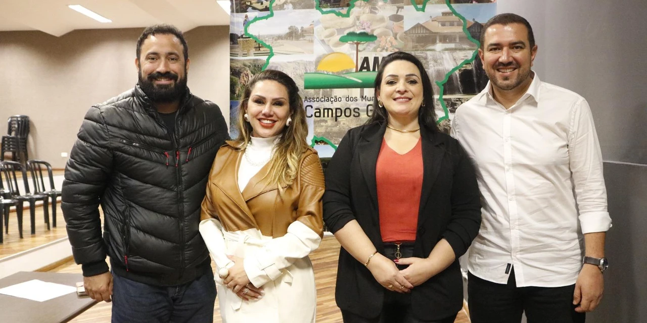 Prefeita Elisangela toma posse como presidente da AMCG na próxima semana em Carambeí