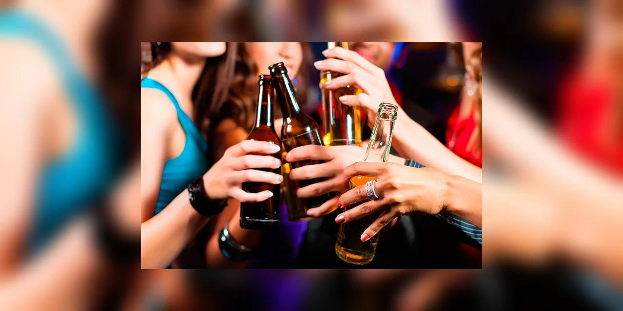 Prefeitura de PG proíbe bebidas em garrafas de vidro durante shows municipais no Parque Ambiental