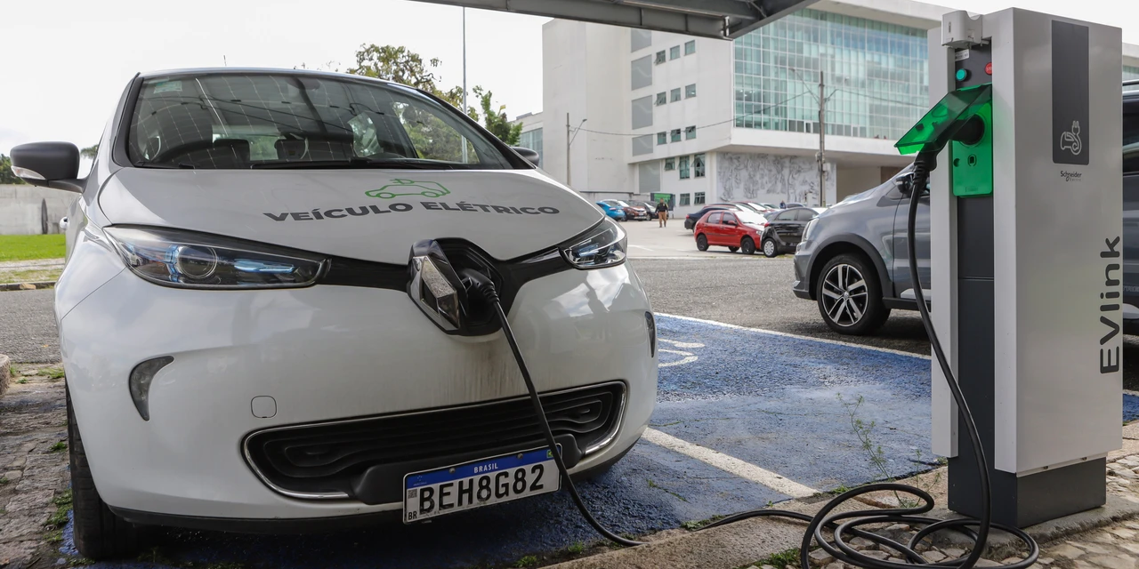 Governo Estadual cria núcleo de pesquisa para impulsionar eletromobilidadade e inovação