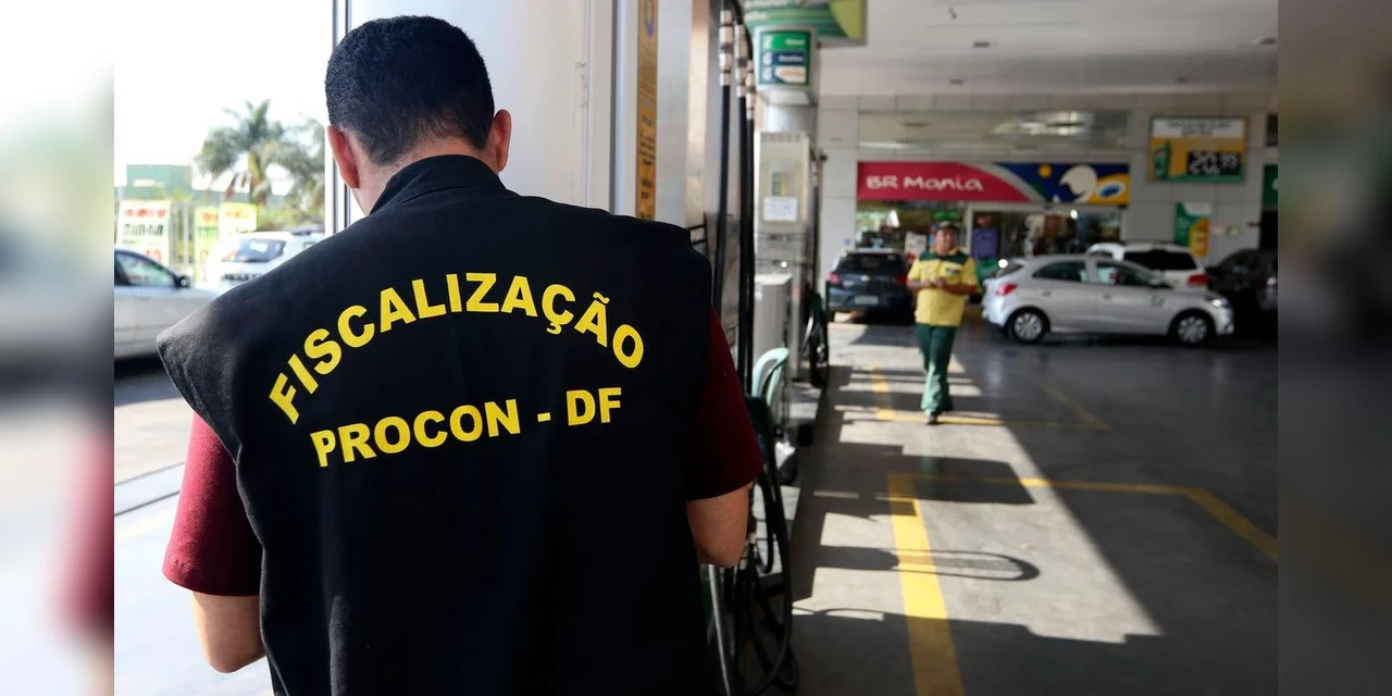 Procons devem monitorar preços de combustíveis no país