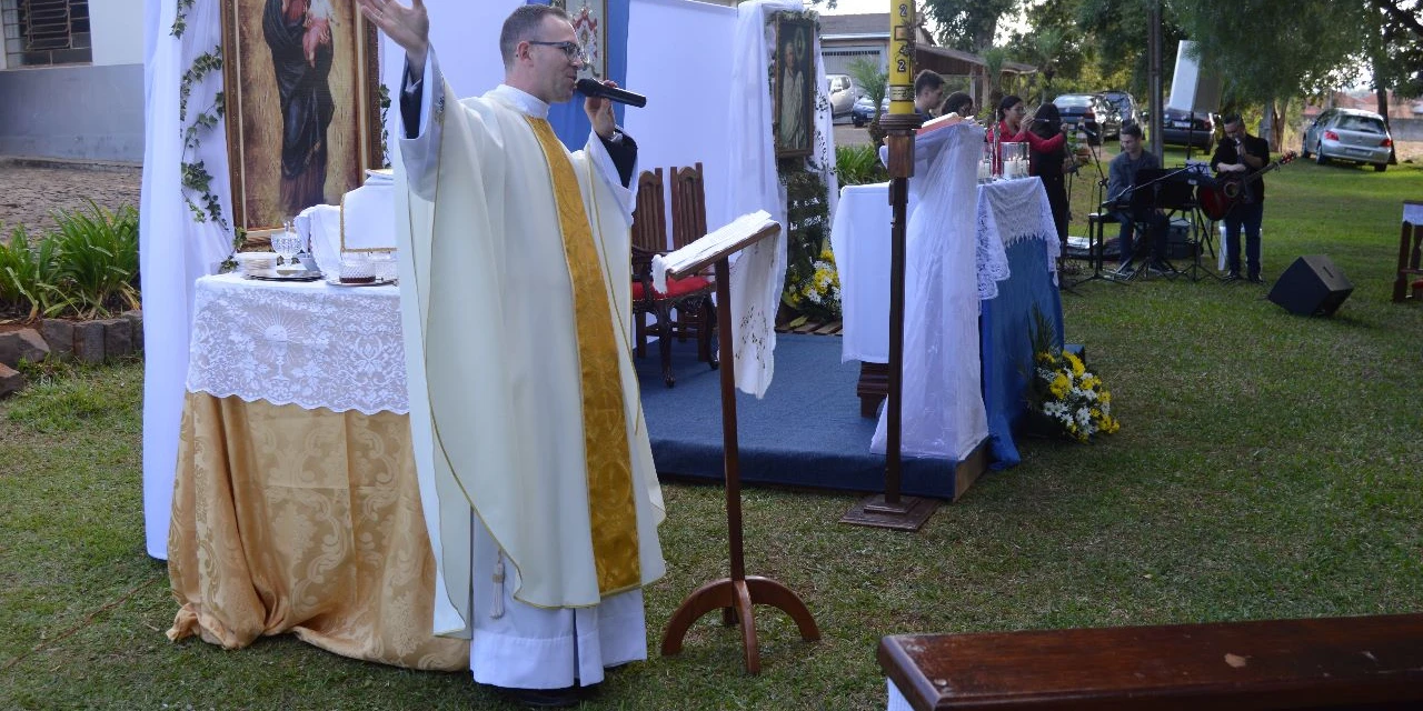 Padres que administram a Igreja dos Polacos irão reconstruir seu seminário