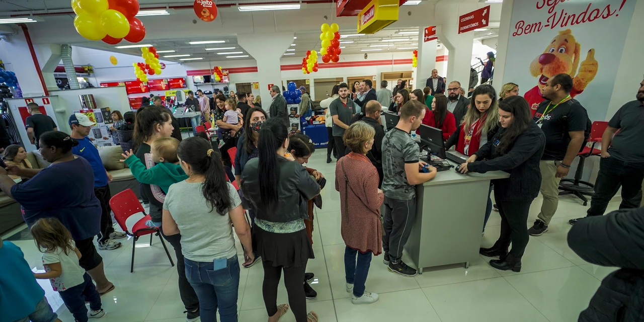 Lojas MM do Contorno Leste é inaugurada com grande público