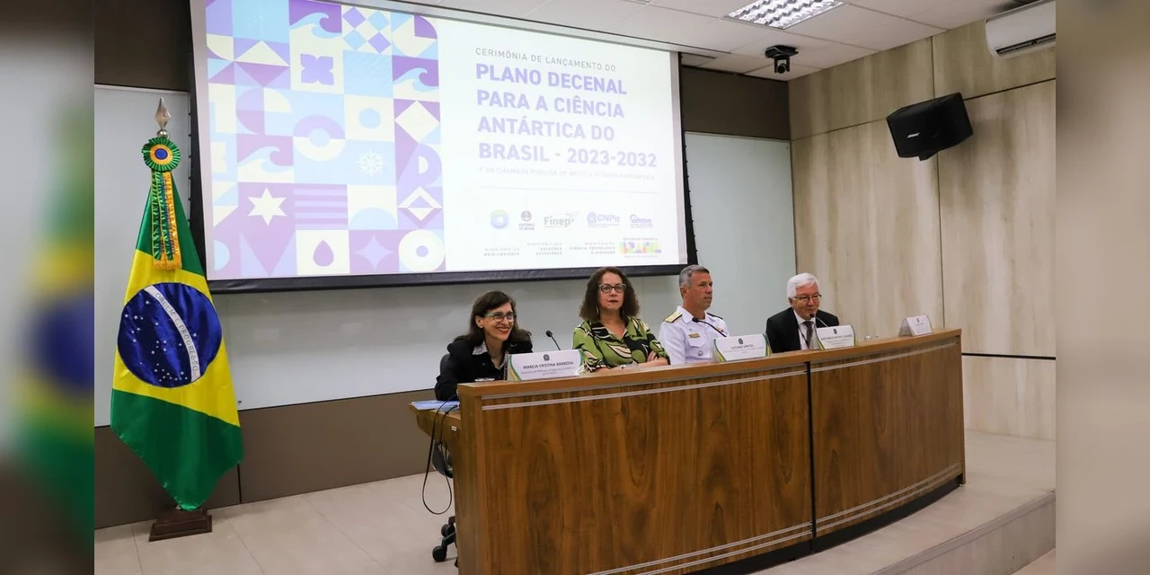 Governo Federal lança plano nacional para estudos brasileiros na Antártica