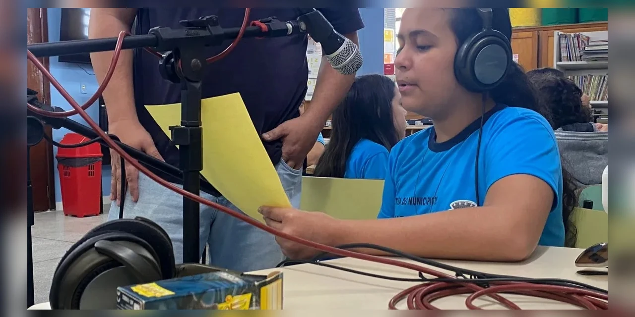 Alma Londrina Rádio Web leva estúdio de rádio móvel a todas as regiões da cidade