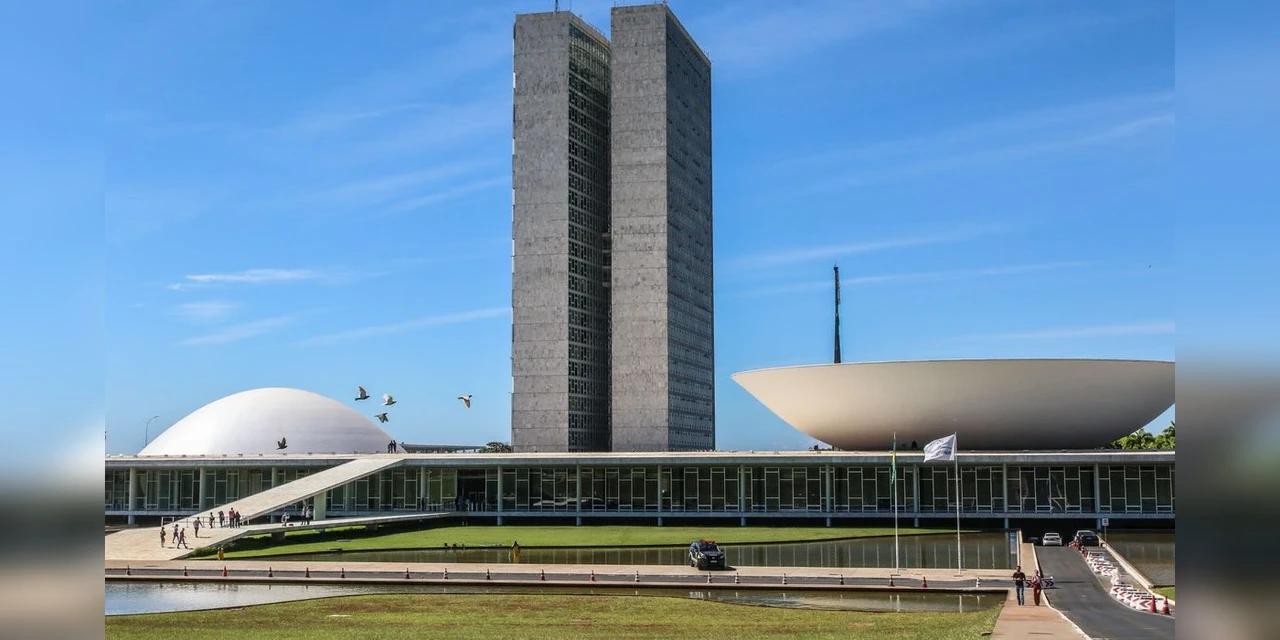 Reforma tributária e indicação de Zanin movimentam semana no Congresso